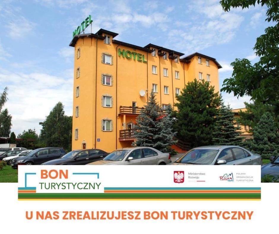 Hotel U Witaszka Czosnów Eksteriør billede